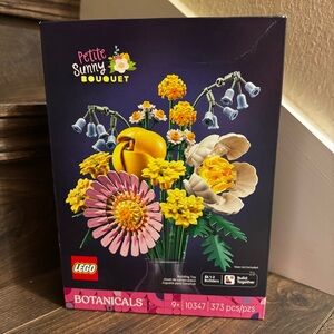 LEGO Pink and Yellow Botanicals Petite Sunny Bouquet